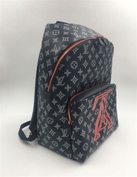 Louis Vuitton Apollo Upside Down 